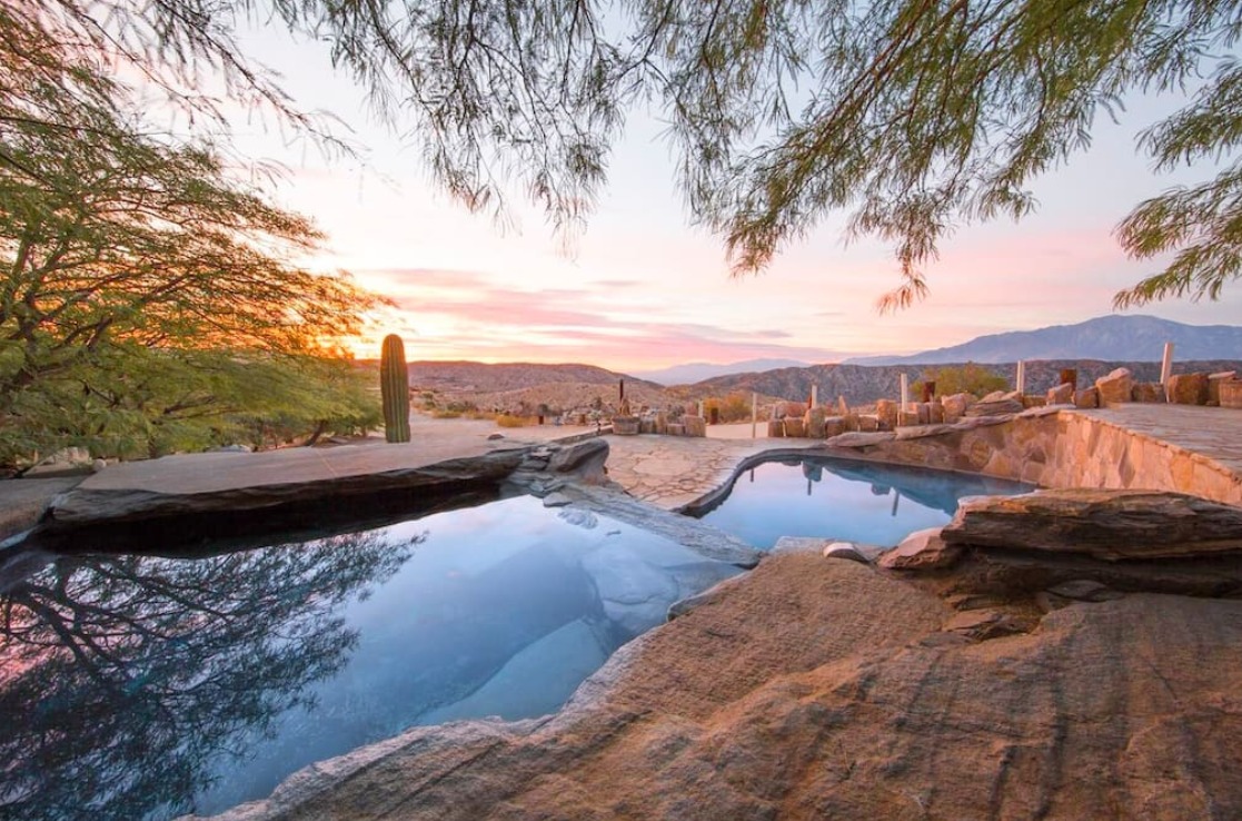 The Top 7 Unique Vacation Rentals in California