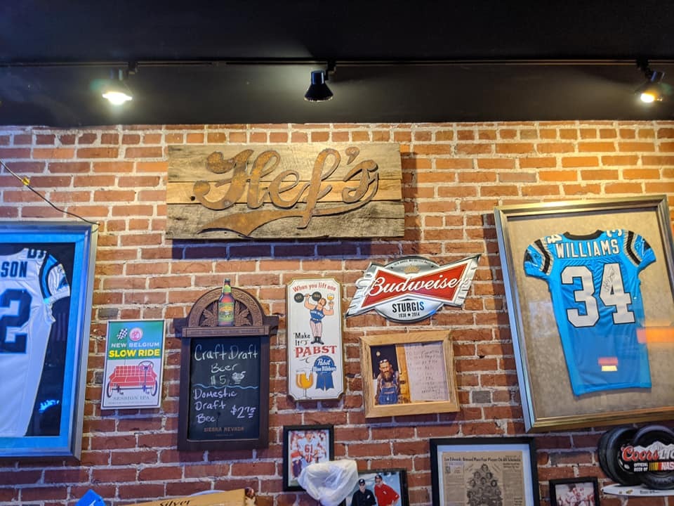 Hef's Sports Bar + Restaurant 