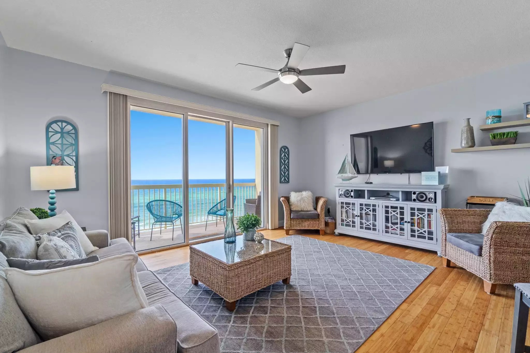 How to Find Last-Minute Vacation Rental Deals This Fall