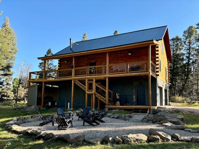 New Mexico Rentals Near Hot Springs, Trails, and Small Towns