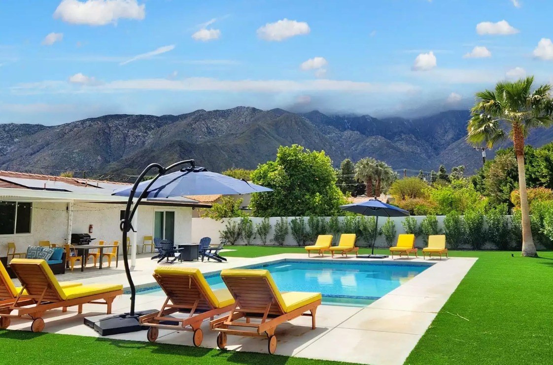 The Top 7 Unique Vacation Rentals in California