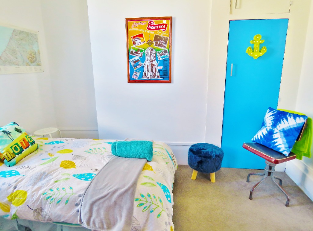 Stay In An Historic Cottage By The Sea In Hokitika