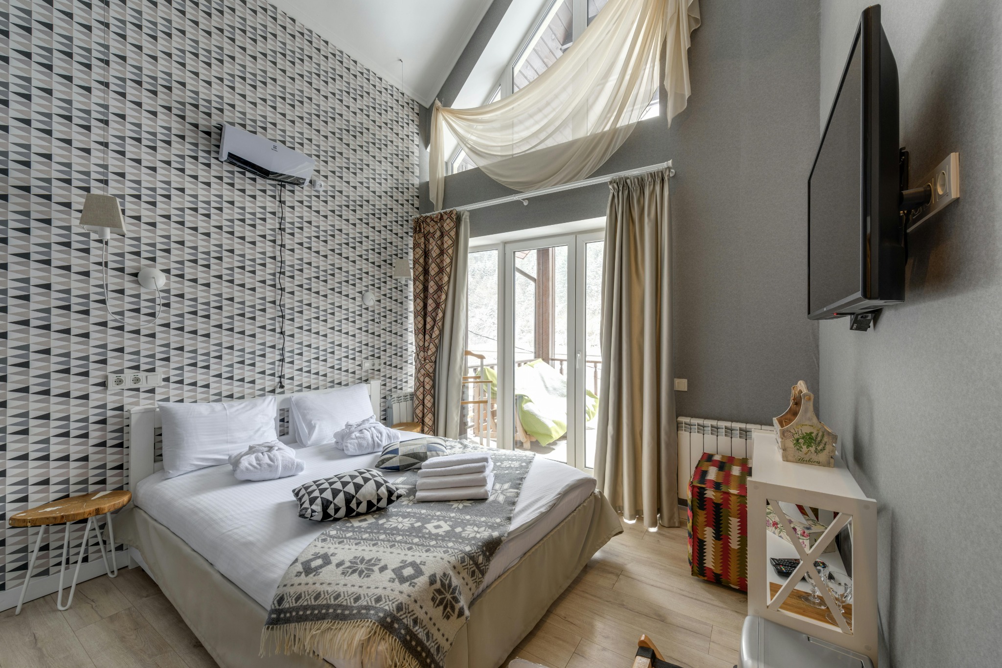 Vacation Rental House Rules: Complete Template for Hosts