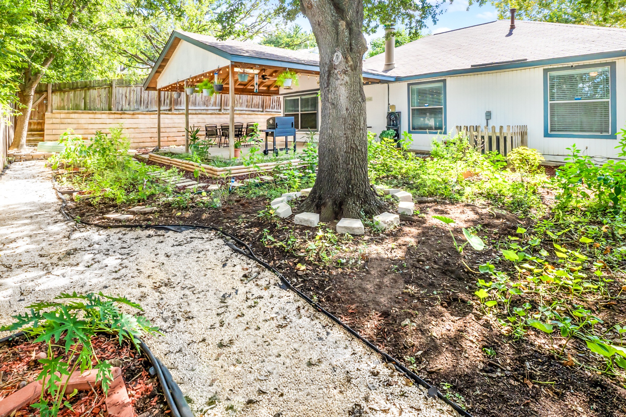 Best Vacation Rentals With Outdoor Spaces for Summer BBQs