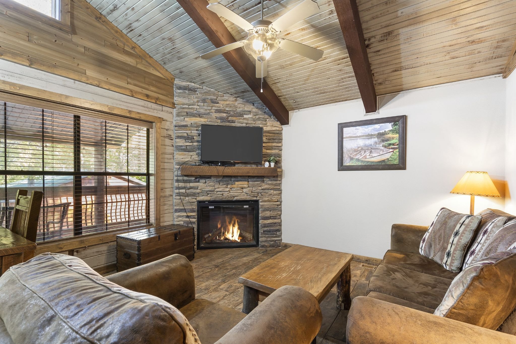 Family lakehouse rental with dock access