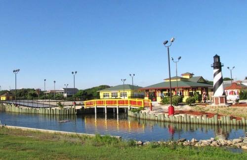 Go Putt Putt Golfing