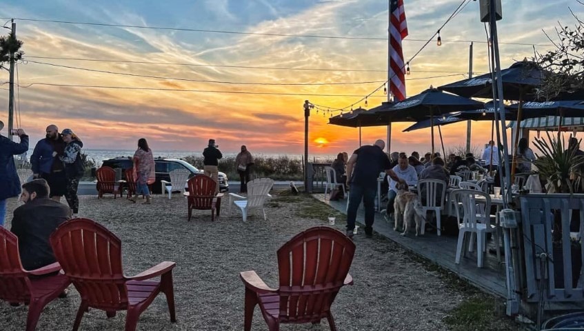 Harpoons On The Bay - You Go For the Sunsets