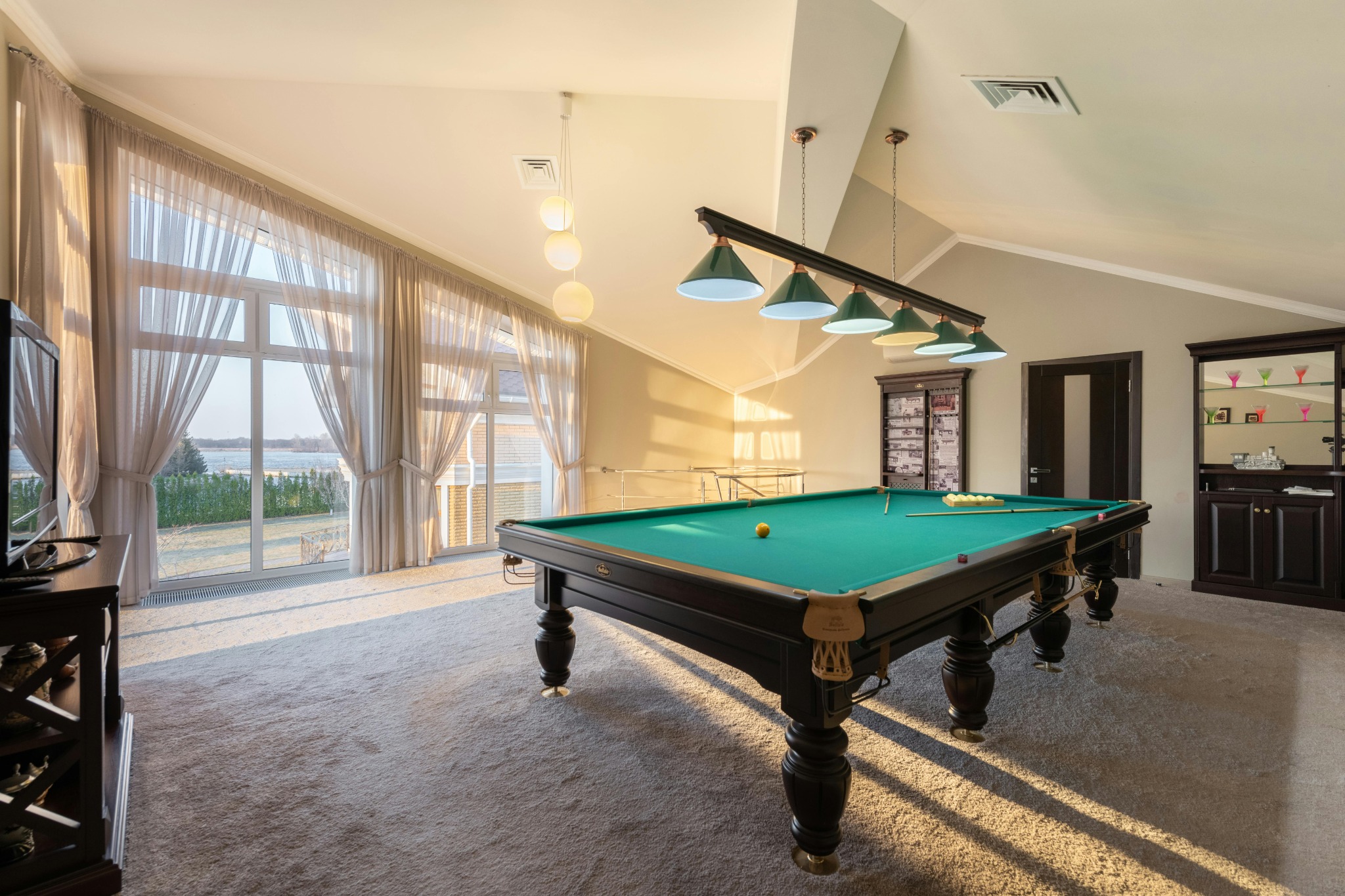 How to Set Up a Game Room in Your Vacation Rental