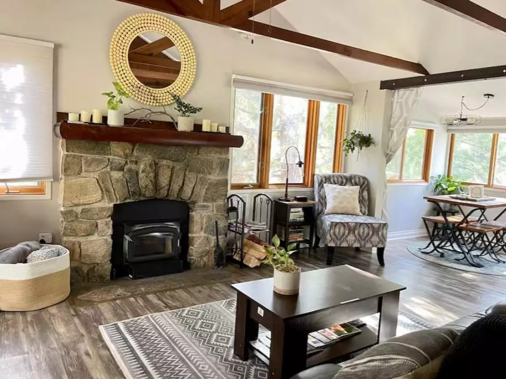 Best Fall Vacation Rentals for Couples Looking for a Cozy Getaway