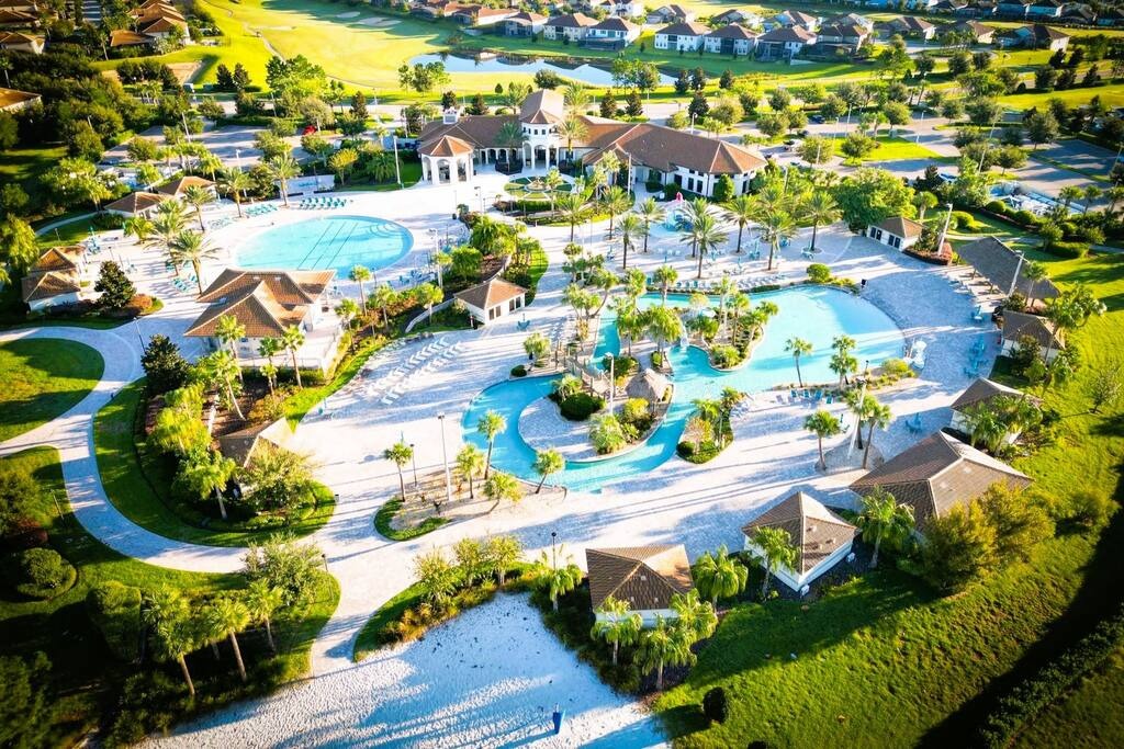 Best Rentals Near Theme Parks for Families