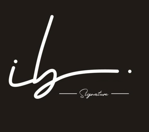 Amine profile picture