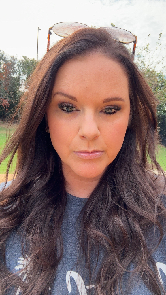 Angela profile picture