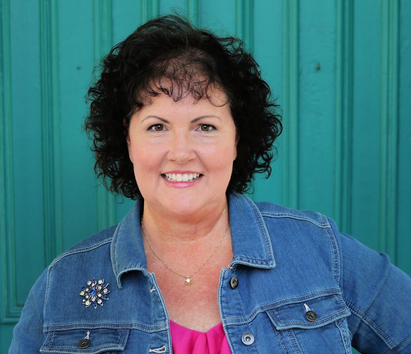 Holly profile picture