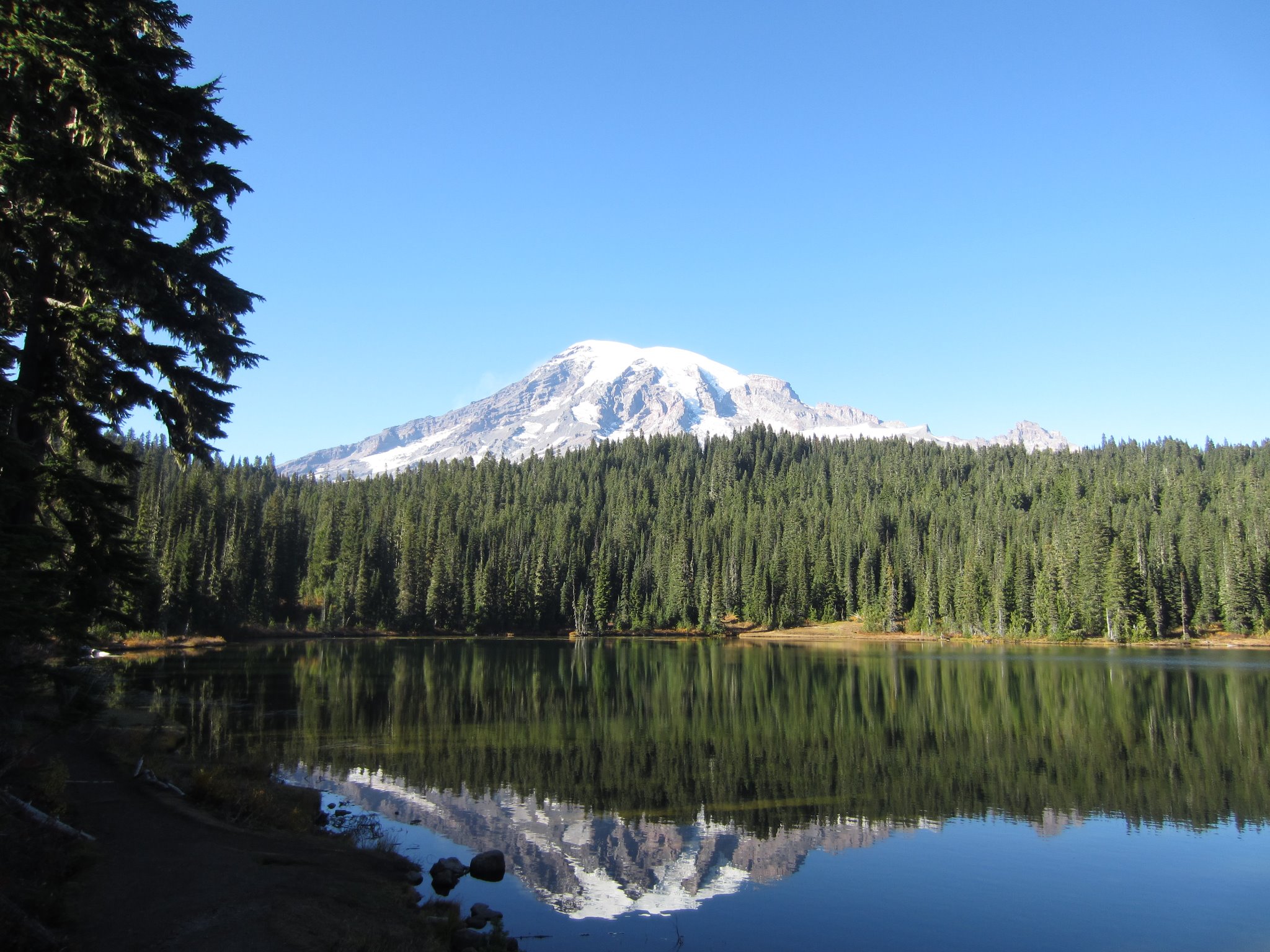 Fireplace Lodging At Mt. Rainier cover
