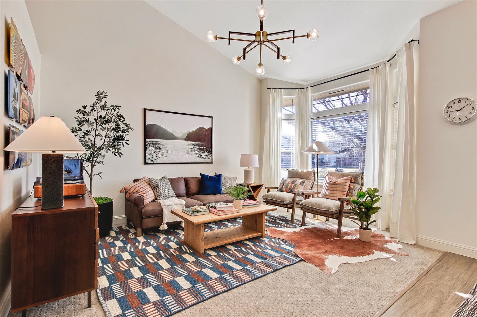 stylish-3br2ba-home-near-park-perfect-for-families-and-friends/