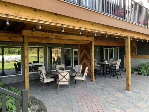 The Dragonfly Inn Walkout Suites