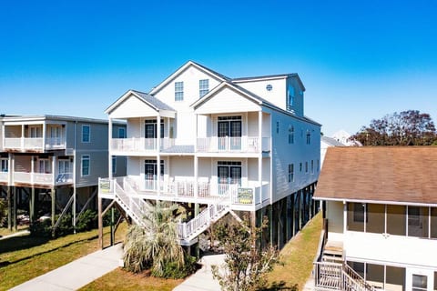 Luxury 12BR 12BA Beach House Pool/6 Balconies!