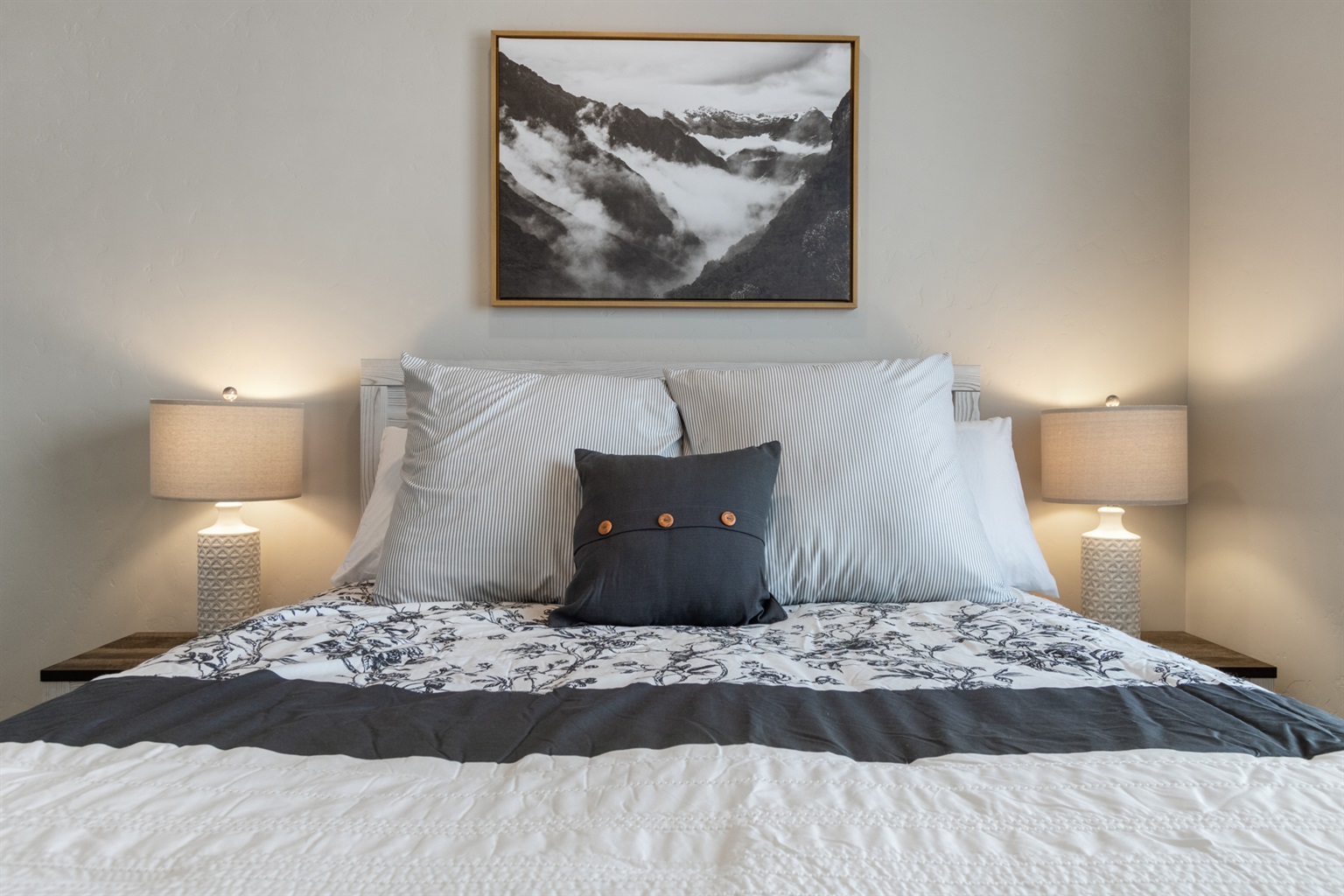 or-hounslow-way-or-elegant-2-bedroom-townhome-or-nampa-idaho-or/