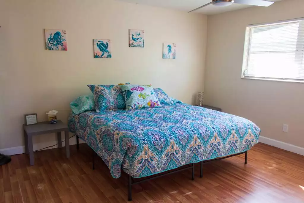 beachside-getaway-fenced-area-walk-bike-to-beach/