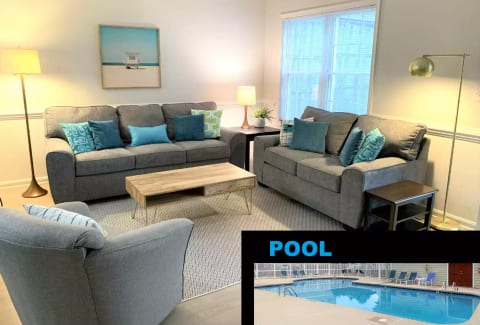 POOL, 2 Kings, 1 Queen, 3 Twins, 4BR/3.5Bath