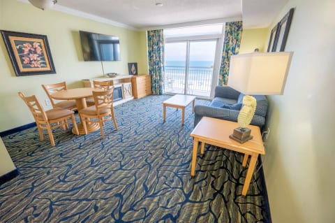 Direct Oceanfront!