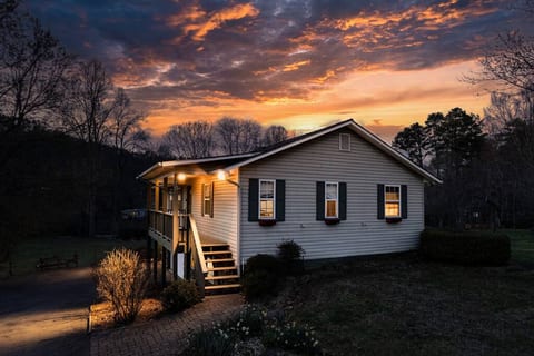 Home Entrance | Marble, NC | Smoky Mountain Cabin | Riverbend Escape