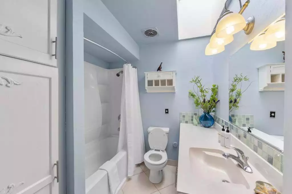 Need a warm relaxing bath after a long day of exploring? We have you covered! - Bluff Bungalow  - Oceanside