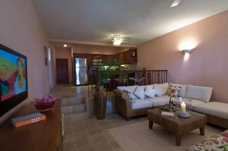 adelaide-s-escape-dutch-st/