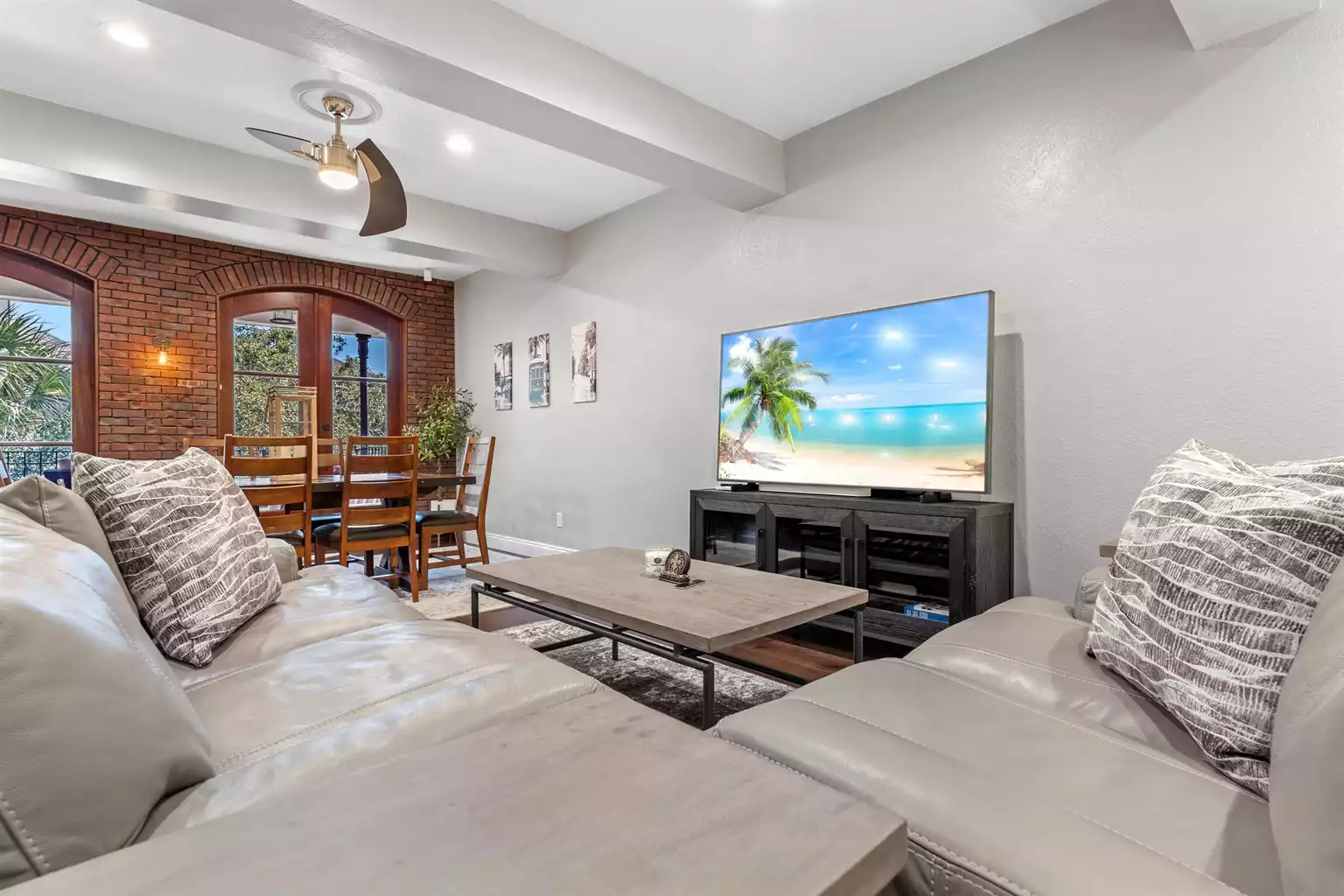 Large flat screen TV w/ Apple TV