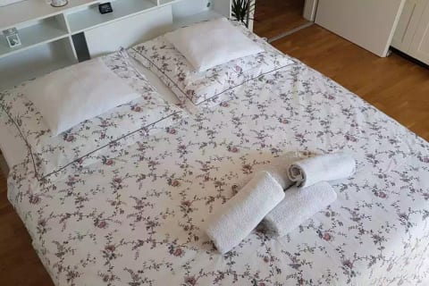 Cosy 3-room flat in fairy-tale city!