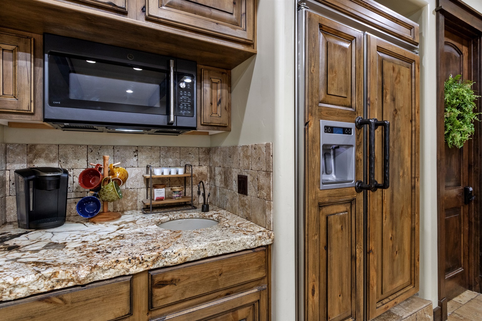 entertainment-castle!-large-group-and-company-functions-hot-tub/