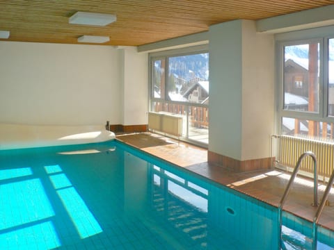 Pool Indoor