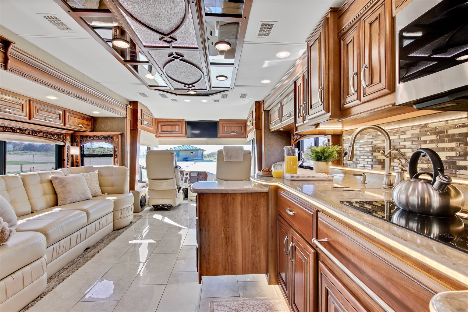 entegra-anthem-luxury-diesel-powered-motorhome/