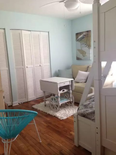 "Surf's Up" Bedroom - Twin bunk over Full Bed with rollout Twin Trundle; closets