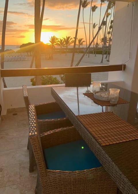 Gorgeous sunrise views. Rise with the sun and you will be rewarded with the most beautiful scenery!