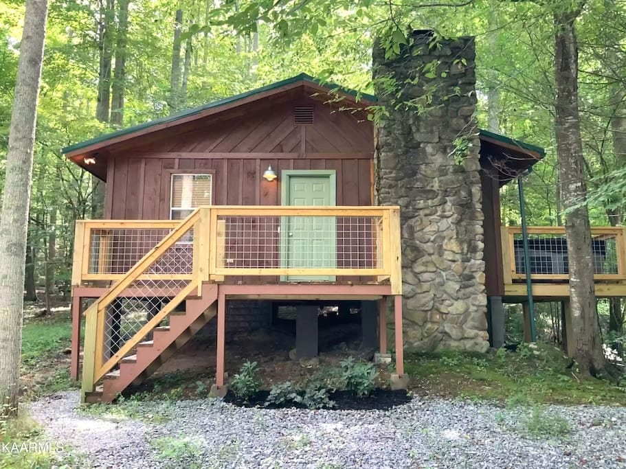 ¡NUEVO! Retiro para parejas junto al arroyo, disfruta de la tranquilidad - Cosby