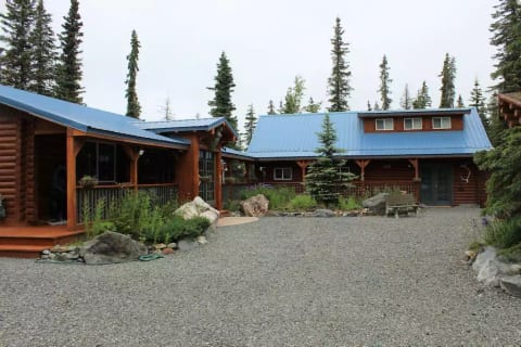 2 Custom Log Homes on one private property! Perfect for multi family, family reunions, friends getaway!