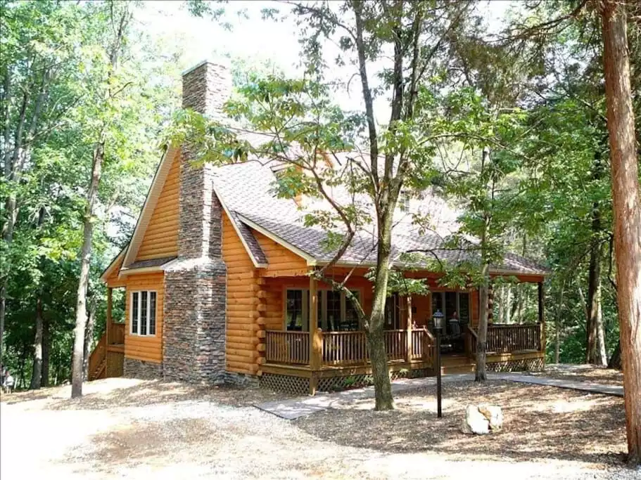 Side View Above the River Cabin Side View Above the River Cabin - A Above the River Cabin - Riverfront property - Shenandoah
