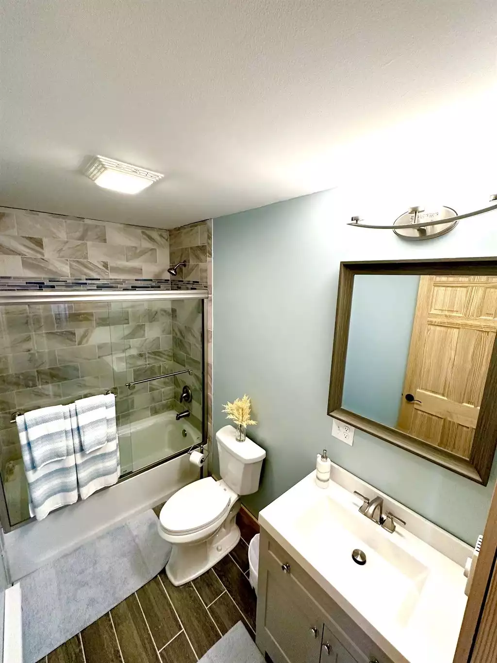 Cedars Log Home : New Lake Front w Kayaks! Hot Tub - Otego Cedars Log Home : New Lake Front w Kayaks! Hot Tub - Otego