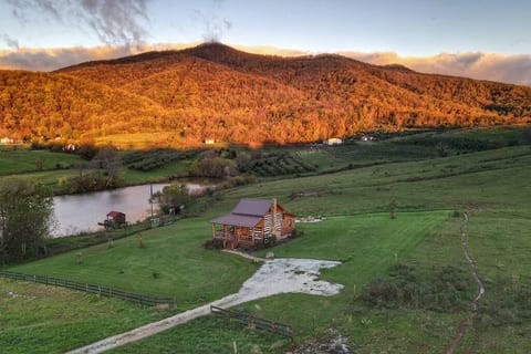 The Cabin at Morris Orchard.