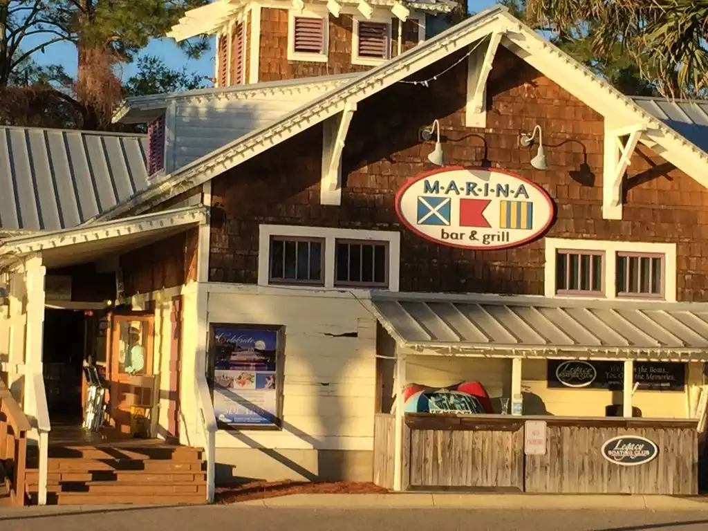 Marina Bar & Grill