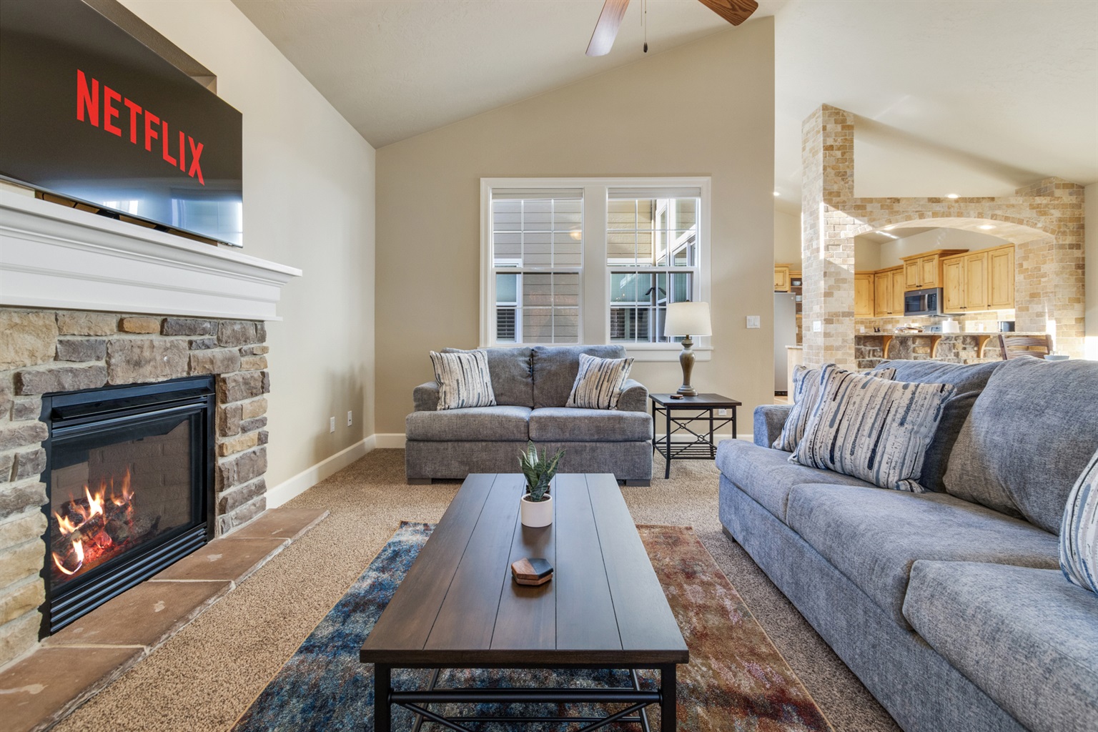 game-room-or-3br-or-outdoor-seating-bbq/