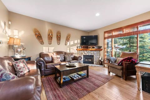 Best Sun Peaks Townhouse - Trapper's Landing