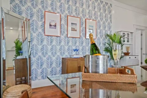 *NEW* Poolside paradise 2 blocks from beach!