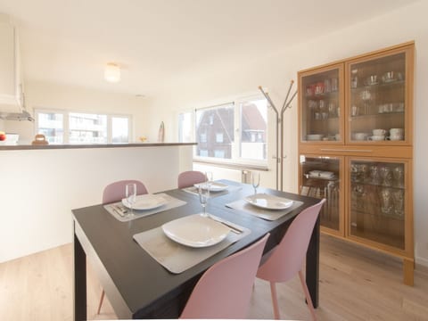 De Zeegloed duplex with parking
