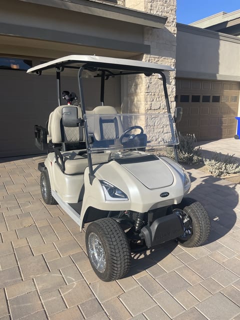 Golf Cart Included w your stay!