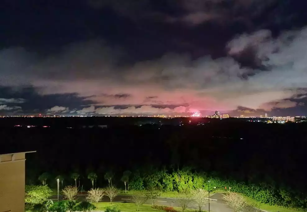 Unobstructed view of Epcot fireworks. HOWEVER they are low and sporadic Unobstructed view of Epcot fireworks. HOWEVER they are low and sporadic - Disney World + Pirate ship + View - Orlando