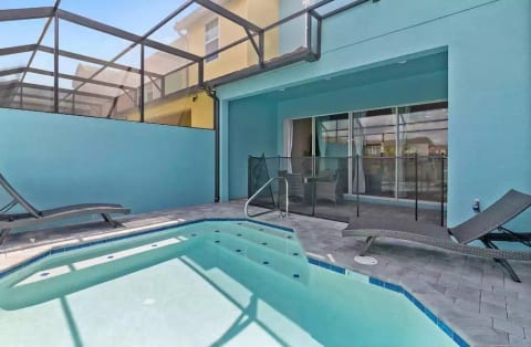 Beautiful Townhouse, Just 10 minutes to Disney