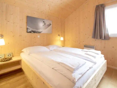 #16 mit IR-Sauna&Sprudelbad innen