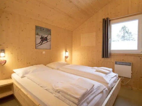 #13 mit IR-Sauna & Sprudelwanne innen